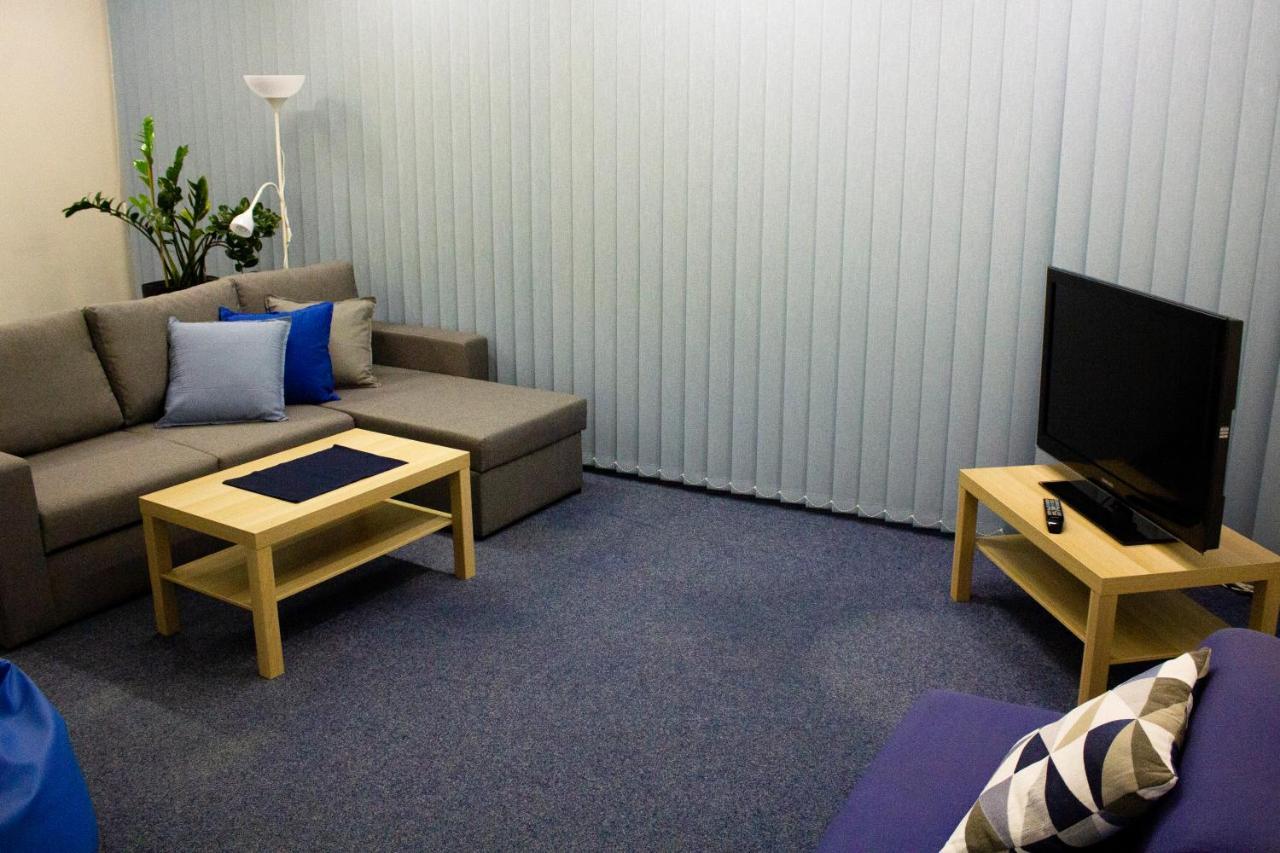 Blue Apartment In Beautiful English Style Garden With Atmosphere プラハ エクステリア 写真